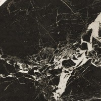 Керамогранит Portoro Black цвет керамогранитной плитки Черный